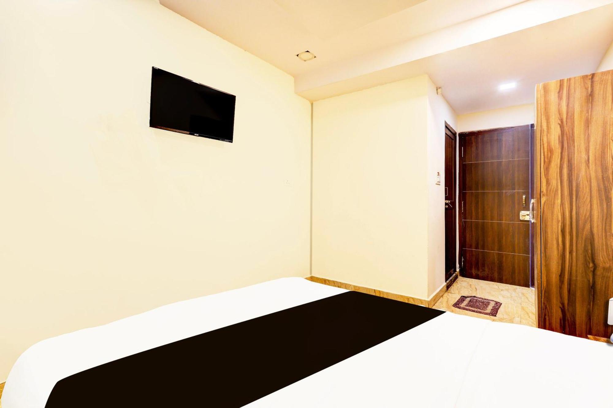 Super Hotel O Mahanadu Formerly Akshaya Bheemas Vijayawāda Exterior foto